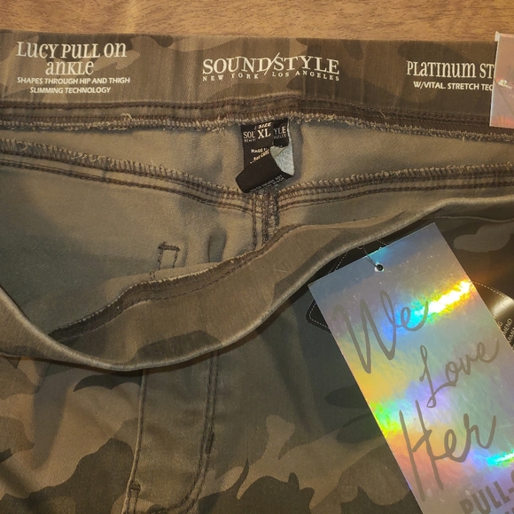 NWT Sound Style LUCY Camo Pull-On Ankle Pants - Picture 3 of 5